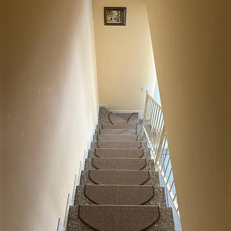 아파트 Duplex With Terrace , Pool, 2 Bedrooms 레노