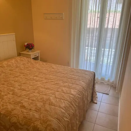 Duplex With Terrace , Pool, 2 Bedrooms Apartament Lenno