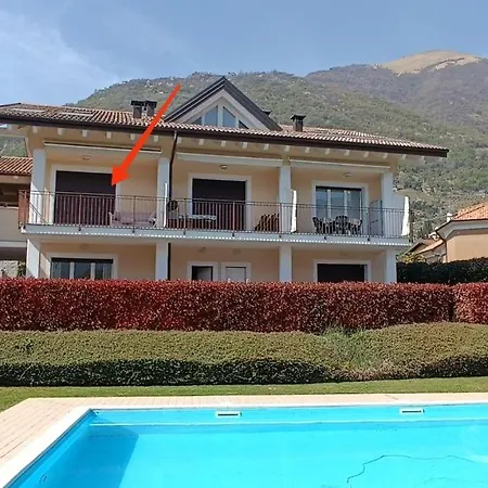 Duplex With Terrace , Pool, 2 Bedrooms Apartament Lenno