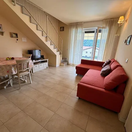 Duplex With Terrace , Pool, 2 Bedrooms 아파트