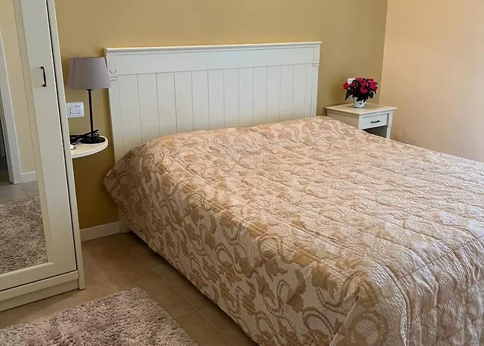 Appartement Duplex With Terrace , Pool, 2 Bedrooms Lenno