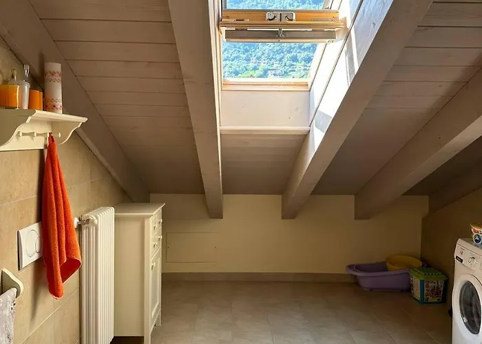 Appartement Duplex With Terrace , Pool, 2 Bedrooms Lenno