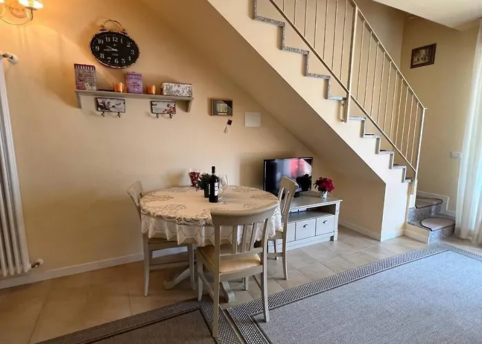 Appartement Duplex With Terrace , Pool, 2 Bedrooms Lenno